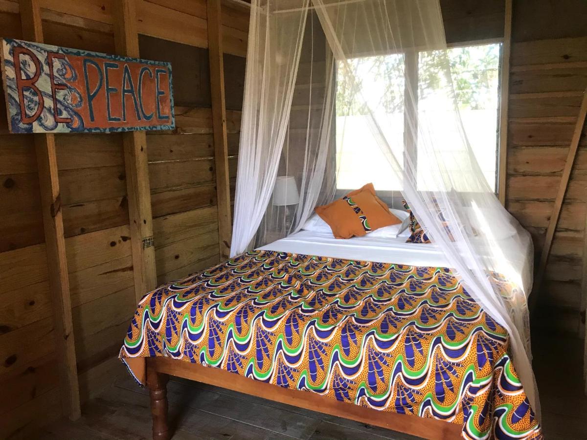 Moringa Ingadi Vila Treasure Beach Exterior foto