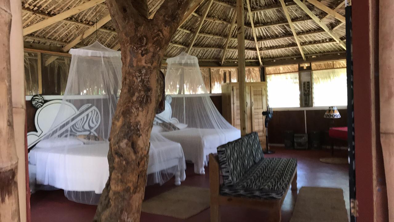 Moringa Ingadi Vila Treasure Beach Exterior foto